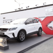 Honda Việt Nam tung ưu đãi tháng 4, tiếp tục hỗ trợ phí trước bạ cho Civic